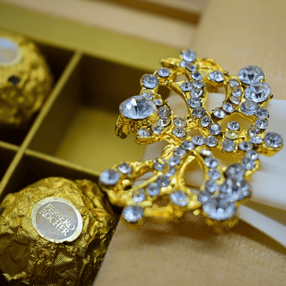 Gold Silk Invitation Buckle Brooch