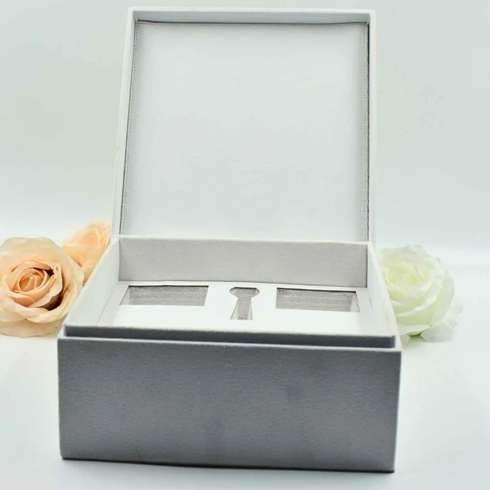 Custom Gift Packaging Box in White Denim with Your Embroidered Logo (2)