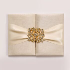 What Are Folio Invitations? The Layered Luxury Trend Brides Are Obsessing Over